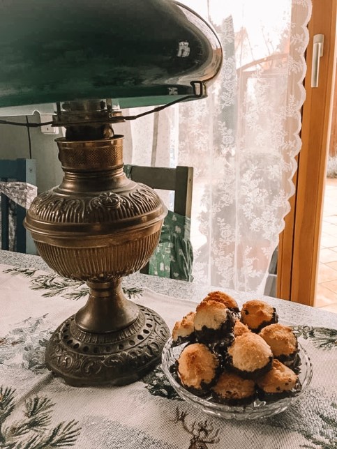 726f804f-cdfd-41dd-b4d7-749688bbfa80